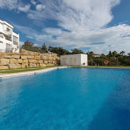 Sun-soaked - Panoramic Sea View, Pool, Parking *
