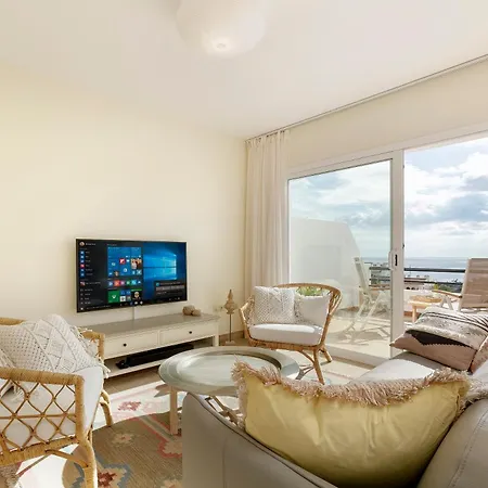 Sun-soaked - Panoramic Sea View, Pool, Parking *
