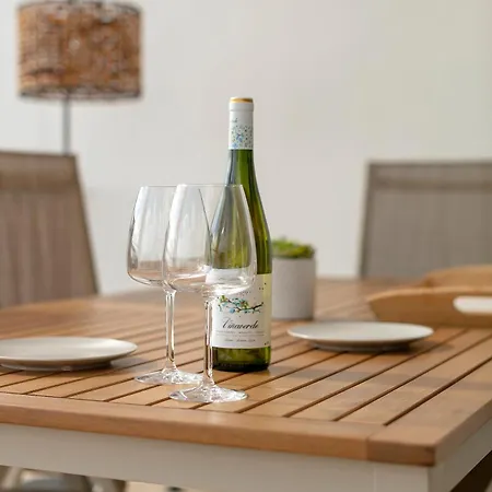 Sun-soaked - Panoramic Sea View, Pool, Parking * Manilva